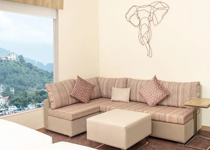 Hyatt Centric Soalteemode 5*