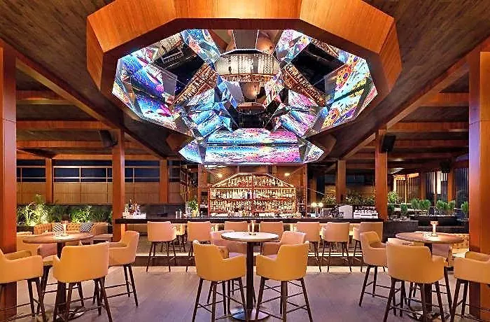 Hyatt Centric Soalteemode 5*